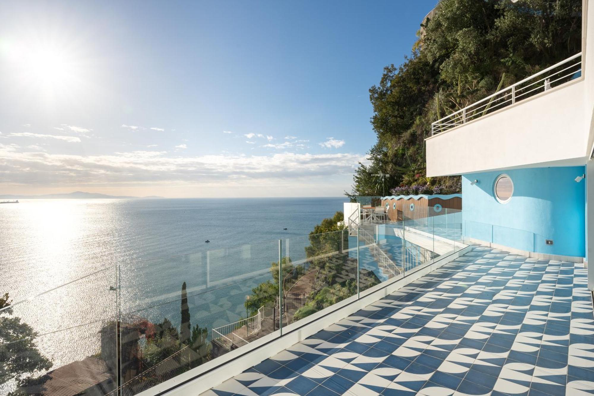 Villa Laguna Blu - Overlooking The Sea On The Amalfi Coast Vietri