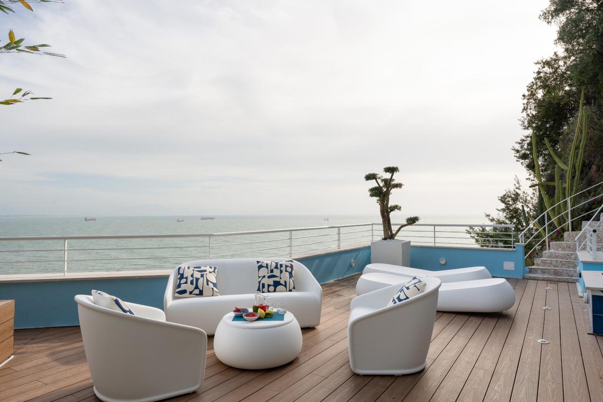 Laguna Blu - Overlooking The Sea On The Amalfi Coast * Vietri