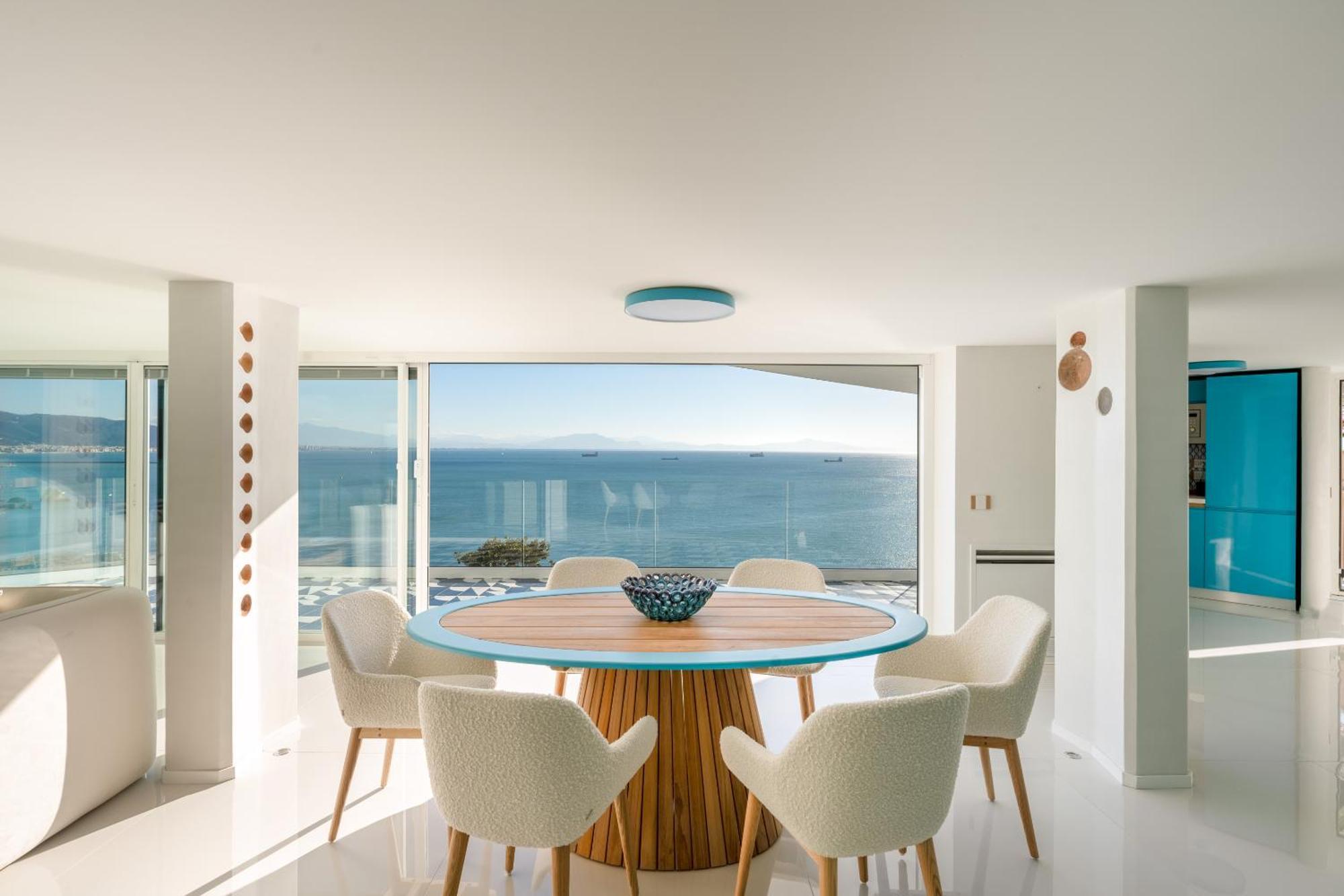 Laguna Blu - Overlooking The Sea On The Amalfi Coast *