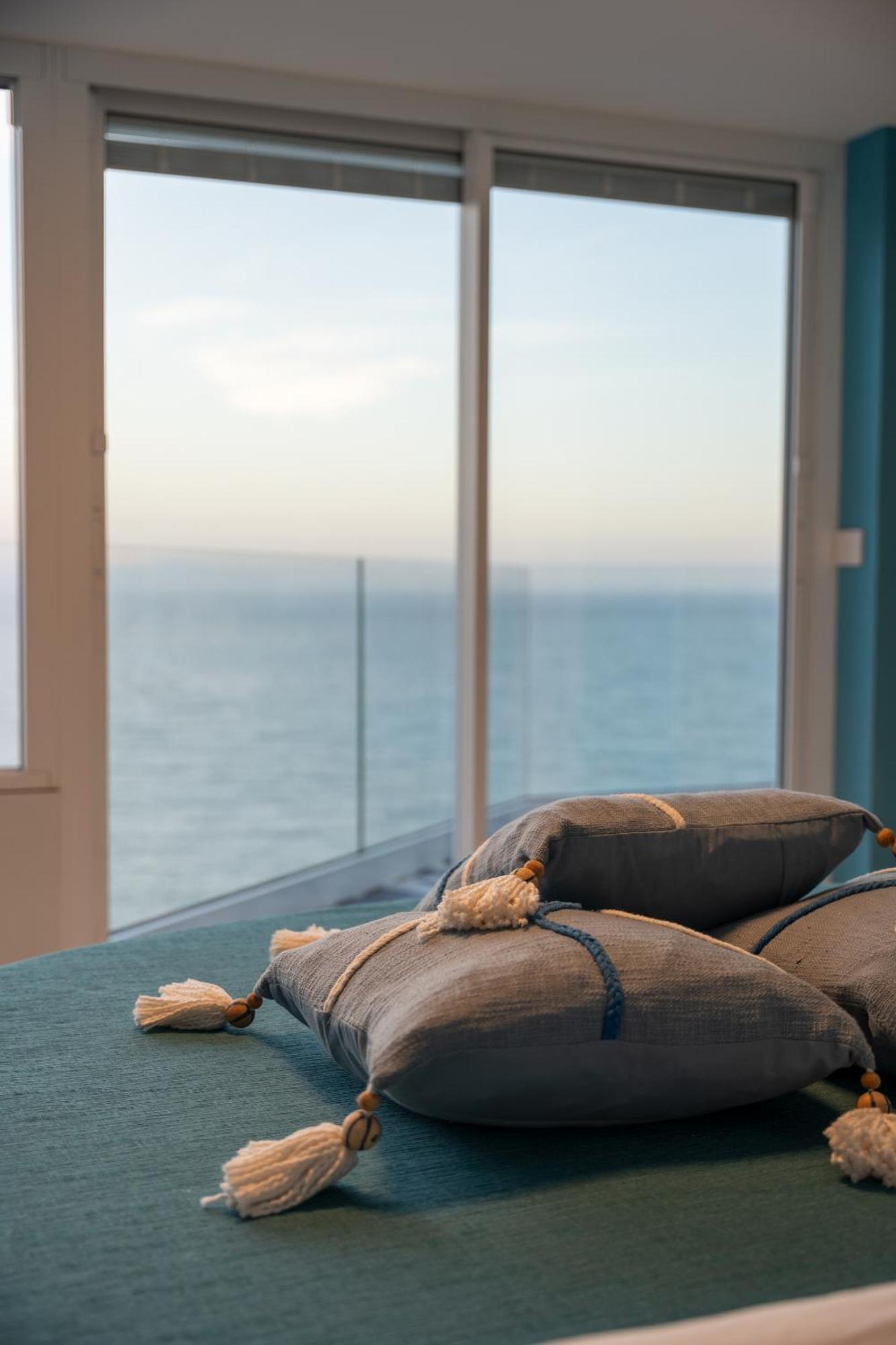 Laguna Blu - Overlooking The Sea On The Amalfi Coast Vietri