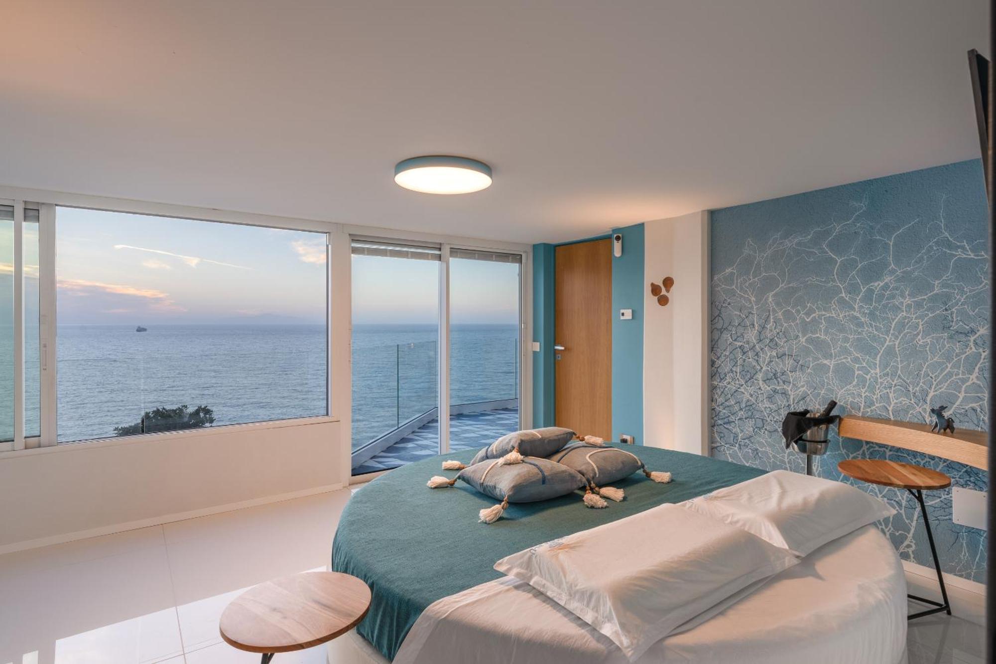 Villa Laguna Blu - Overlooking The Sea On The Amalfi Coast